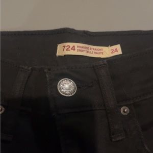 Levi’s 724 Straight